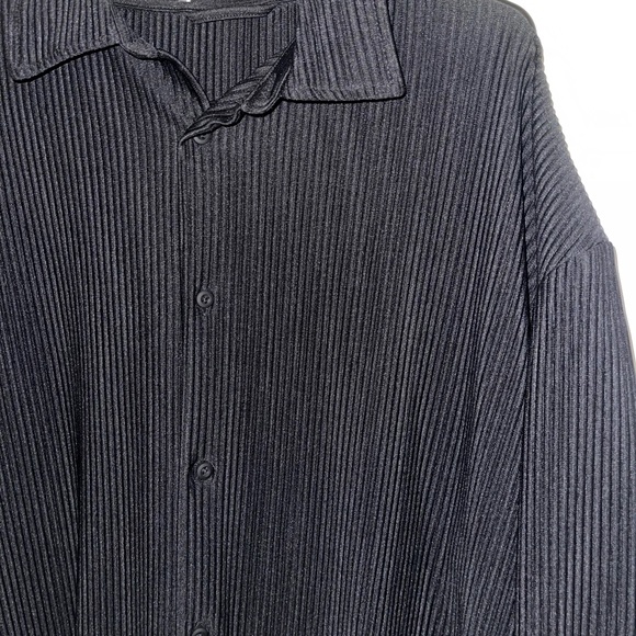 Zara Black Button-Up Shirt - Picture 2 of 3